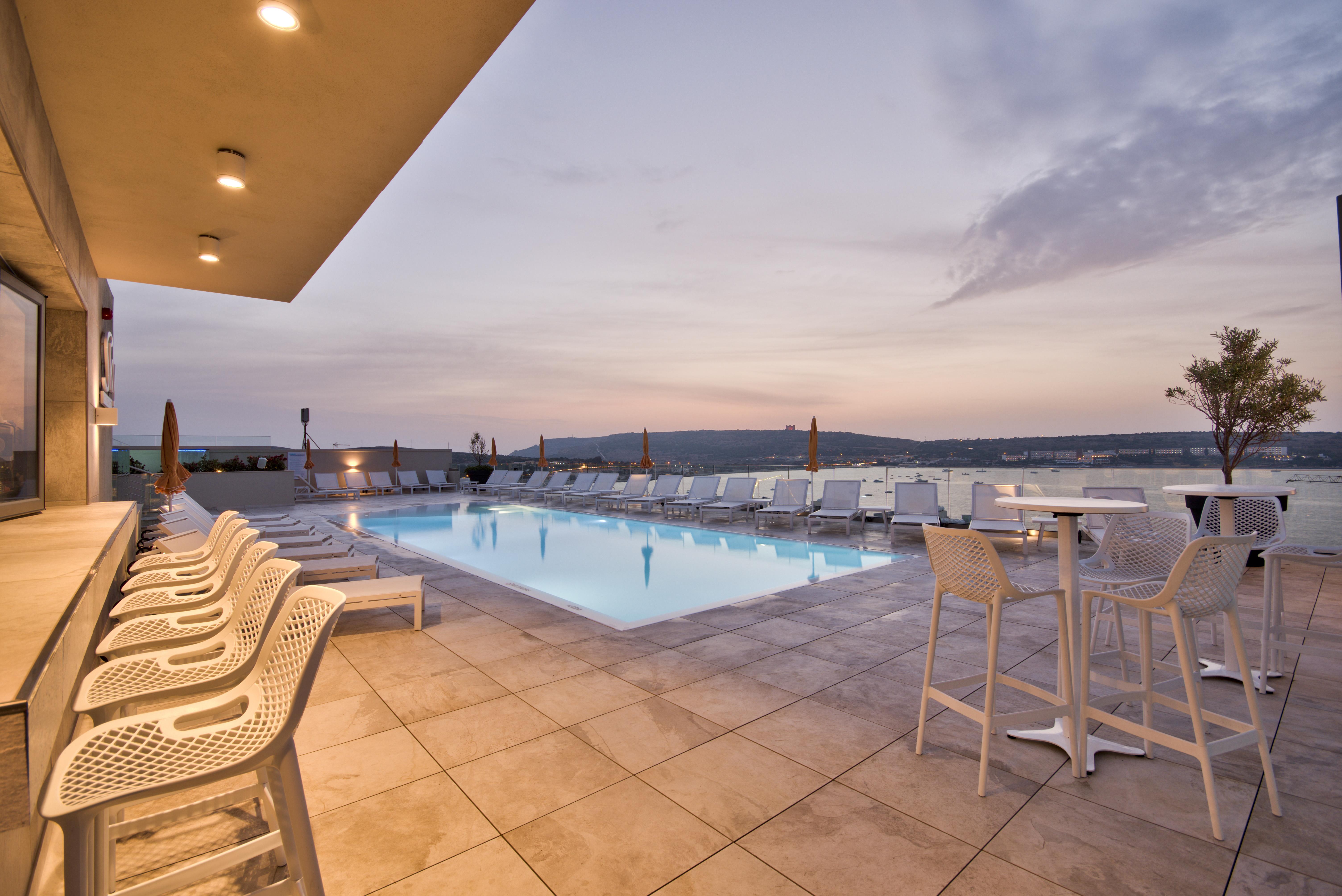 Luna Holiday Complex Mellieħa Esterno foto