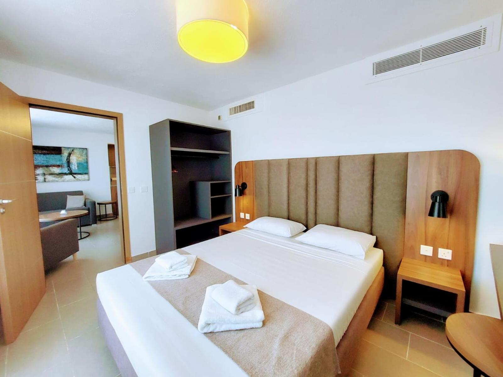 Luna Holiday Complex Mellieħa Esterno foto