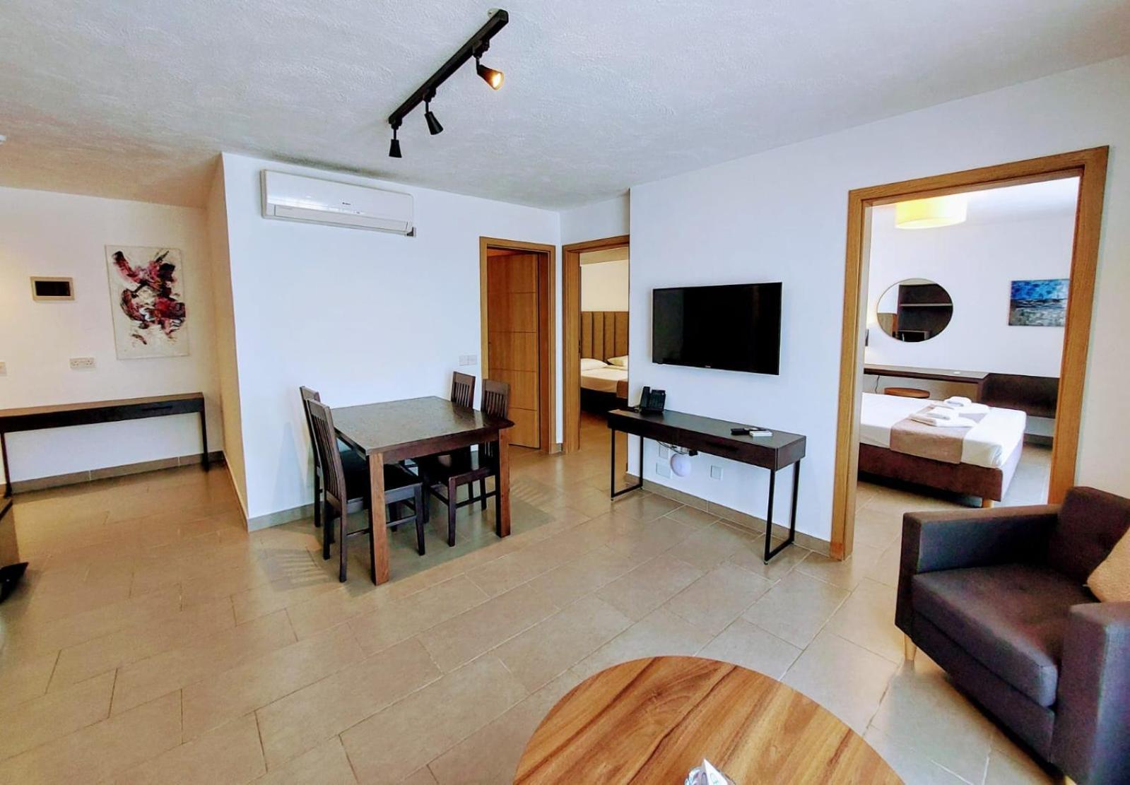 Luna Holiday Complex Mellieħa Esterno foto