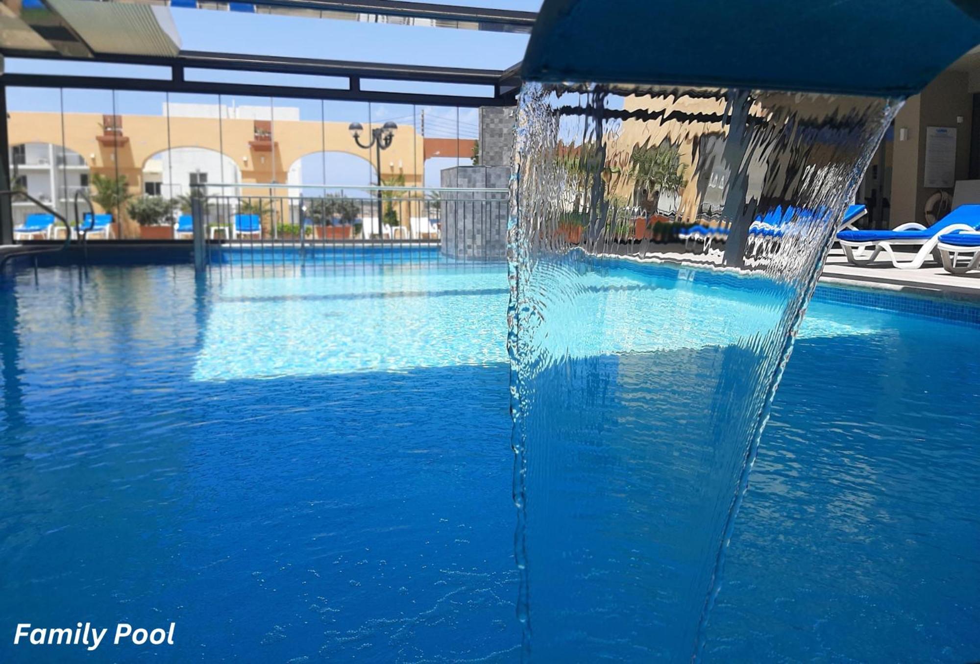 Luna Holiday Complex Mellieħa Esterno foto